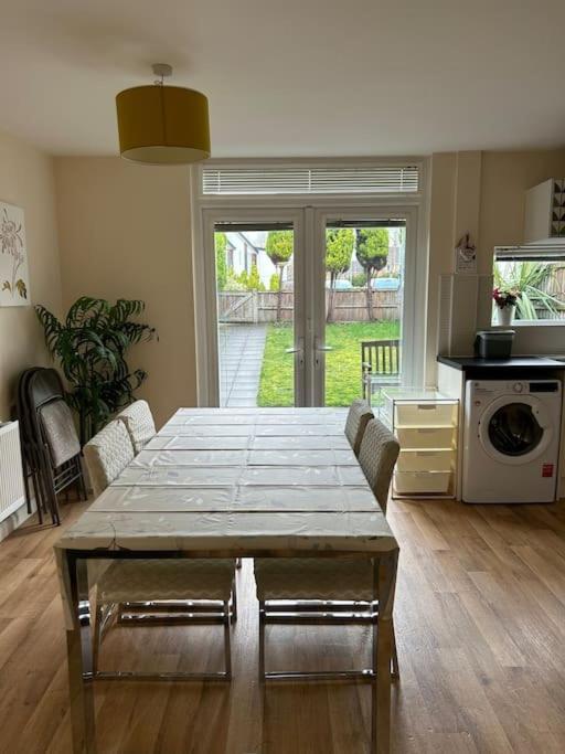 Cosy House Near Centre And Football Stadium Holiday home