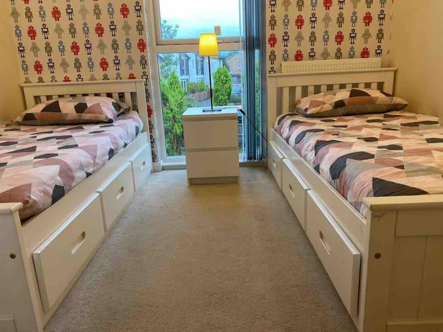 Holiday home Cosy House Near Centre And Football Stadium *